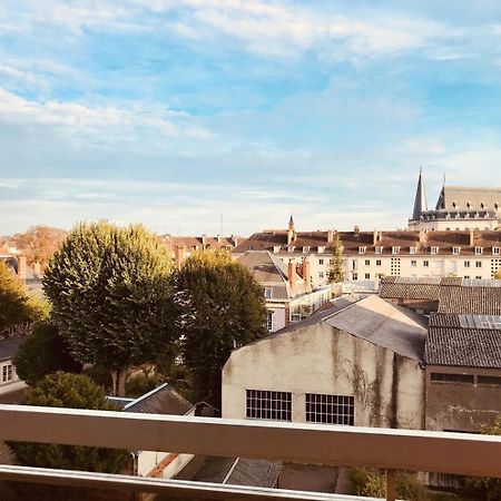 Appartement Avec Parking Et Balcon Vue Cathedrale Шартр Екстер'єр фото