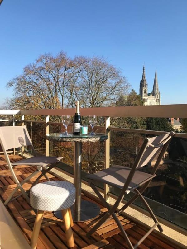 Appartement Avec Parking Et Balcon Vue Cathedrale Шартр Екстер'єр фото